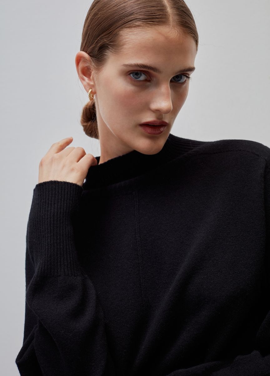 Klassische Strickjacke mit Taschen