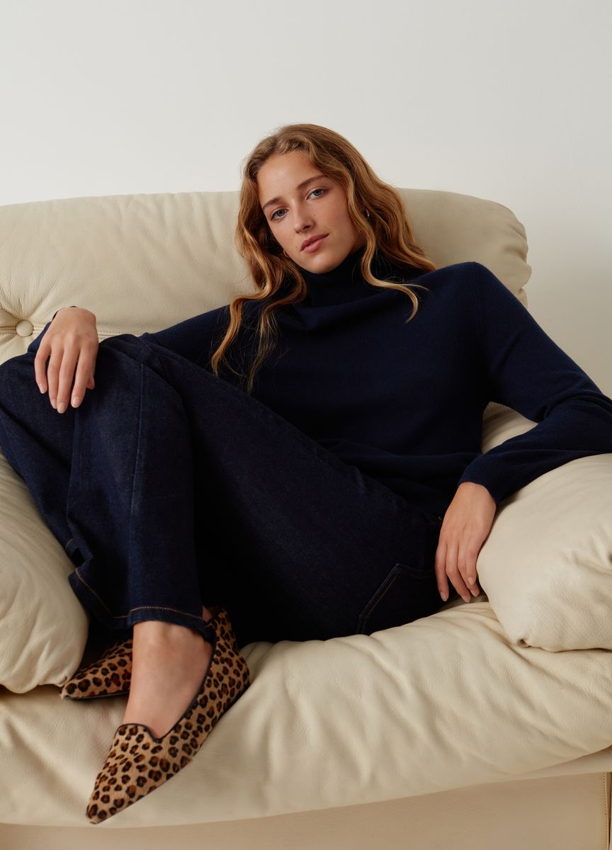 Klassischer schwarzer Rollkragen Strickpullover