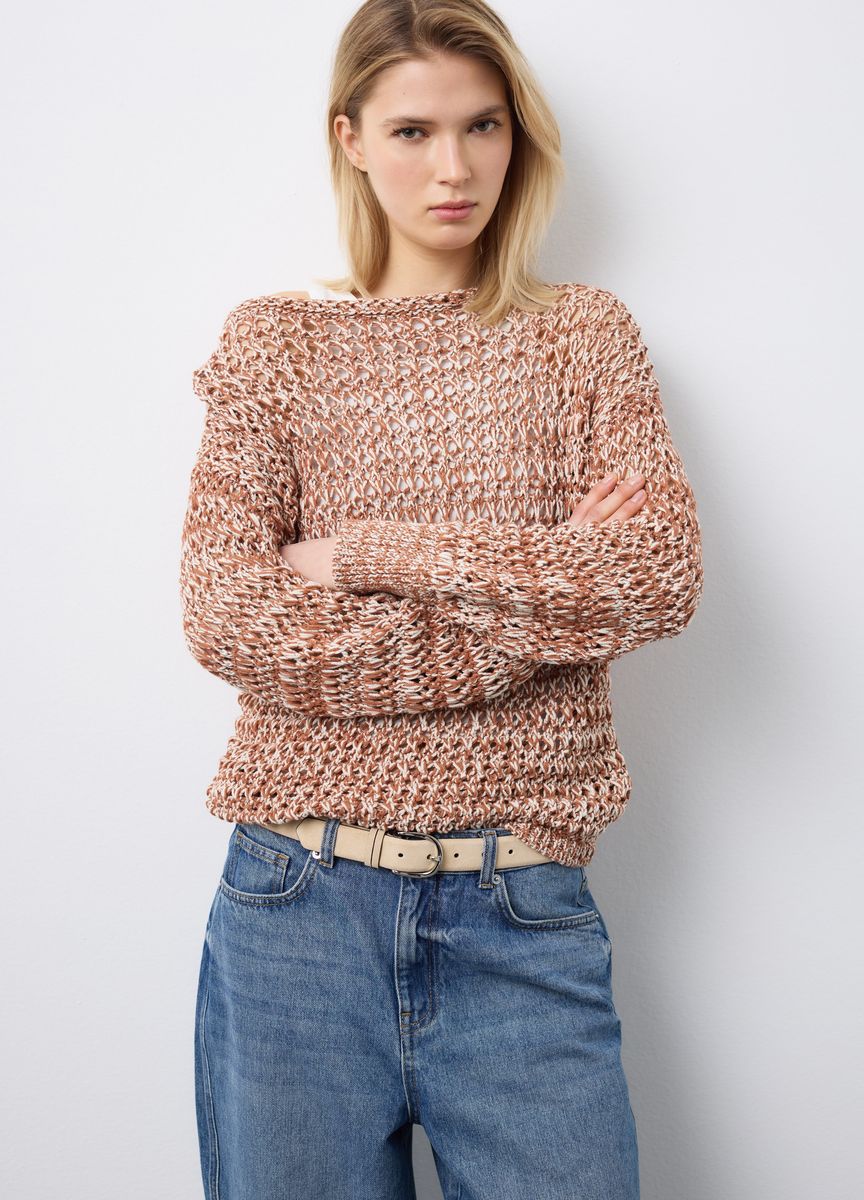 Klassischer einfarbiger Strickschal