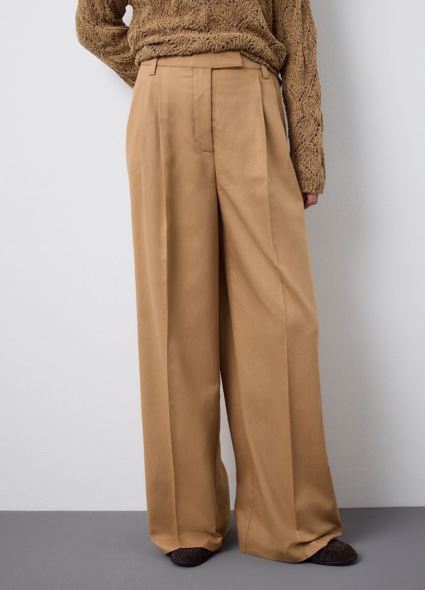 Eleganter elfenbeinfarbener Woll-Rollkragenpullover