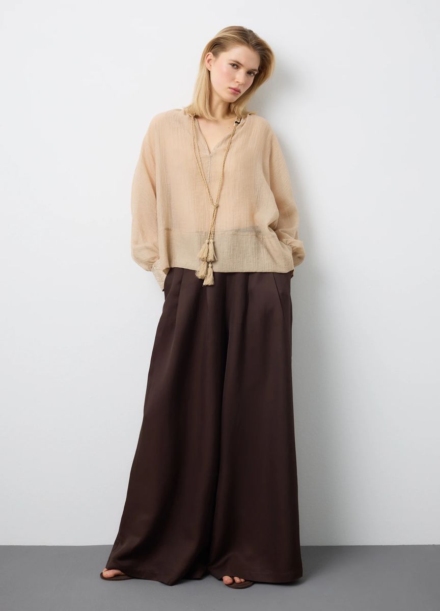 Eleganter elfenbeinfarbener Woll-Rollkragenpullover