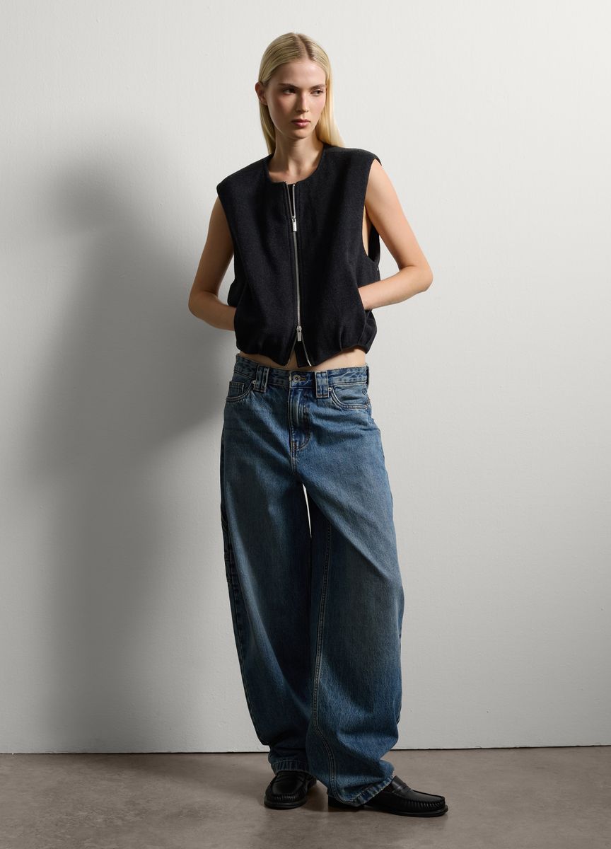 Elegante Bluse mit Knopfleiste und Ballonärmeln