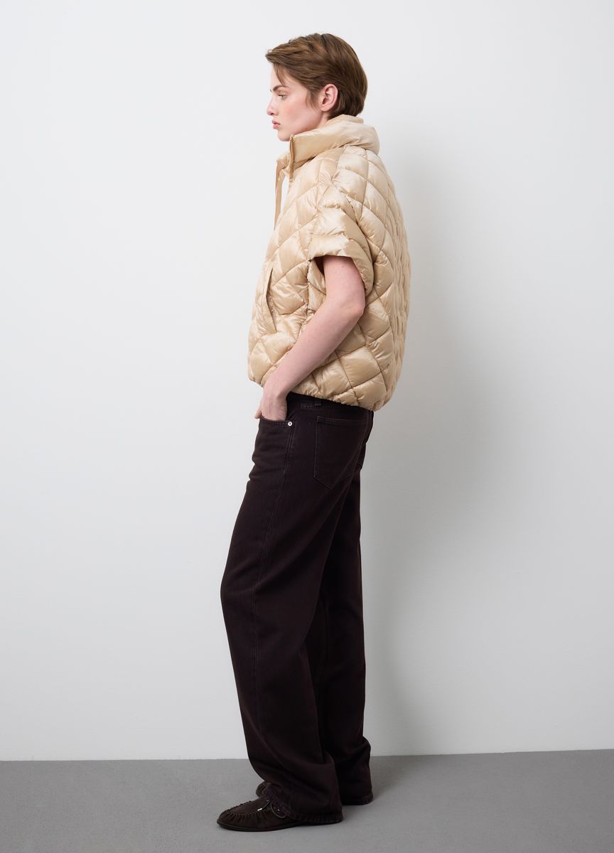 Elegante Bluse mit Knopfleiste und Ballonärmeln