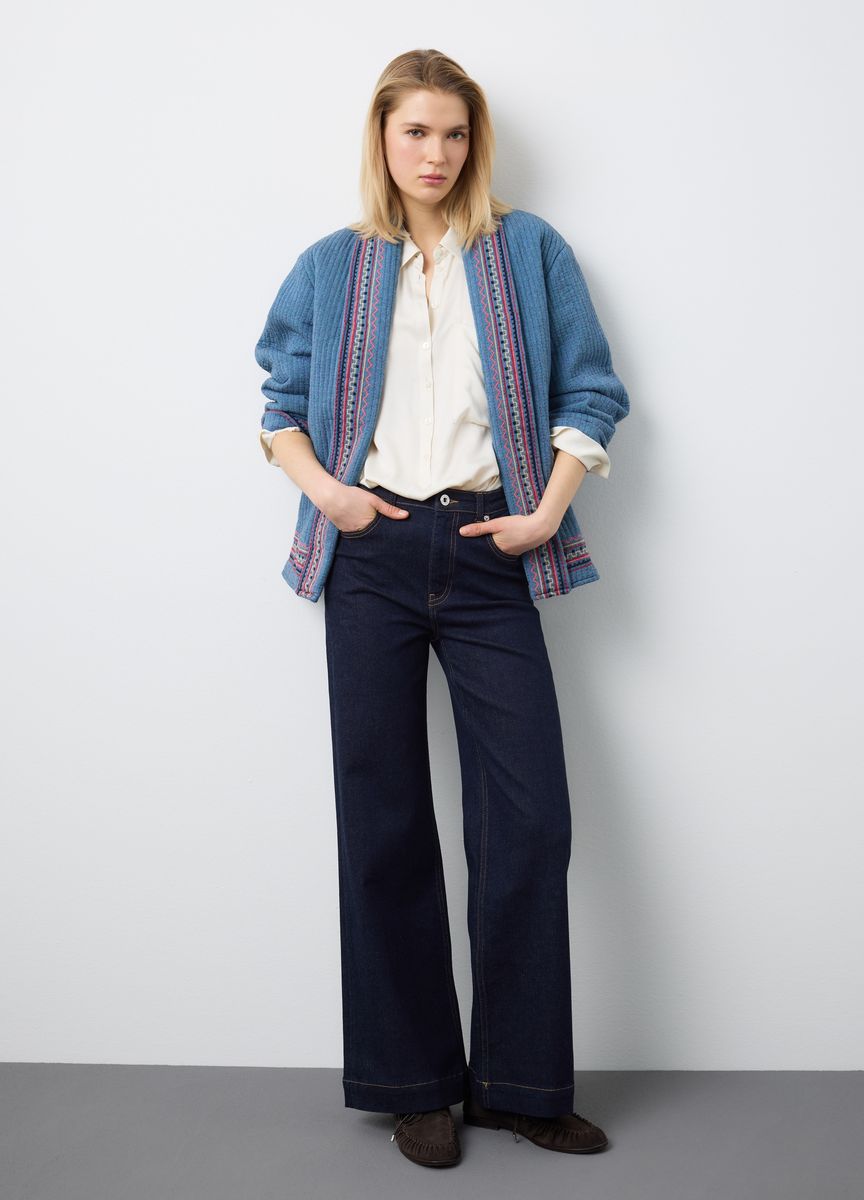 Elegante Bluse mit Knopfleiste und Ballonärmeln