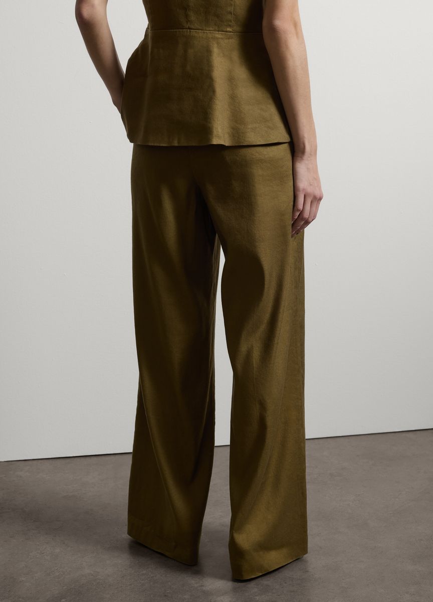 Elegante Bluse mit Knopfleiste und Ballonärmeln