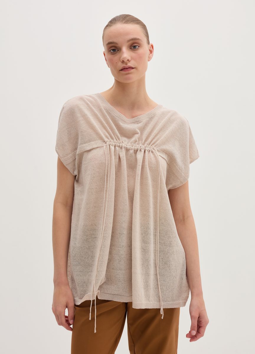 Blassrosa Midikleid mit transparentem Überzug