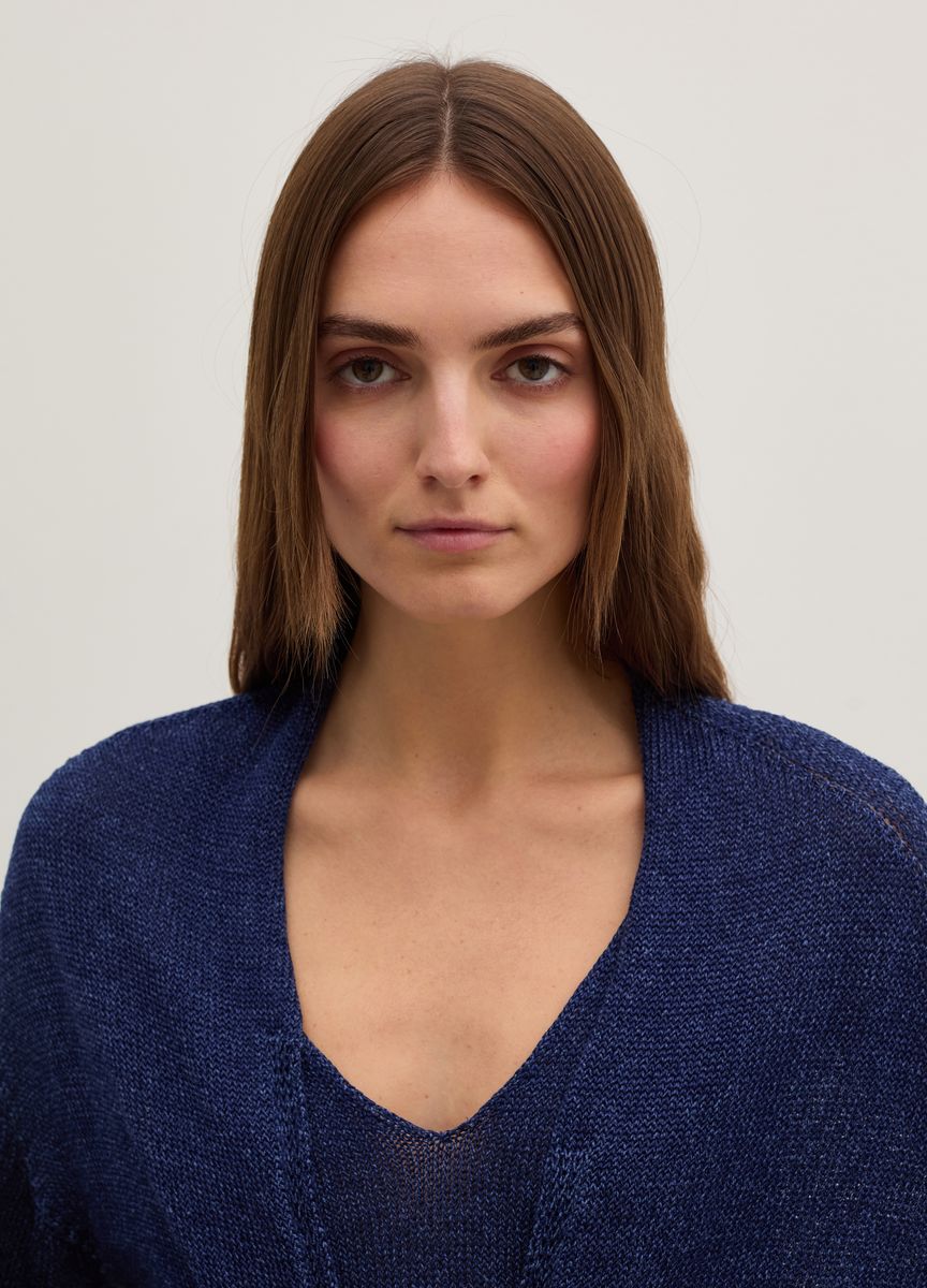Lässiger Rippstrickpullover mit V-Ausschnitt