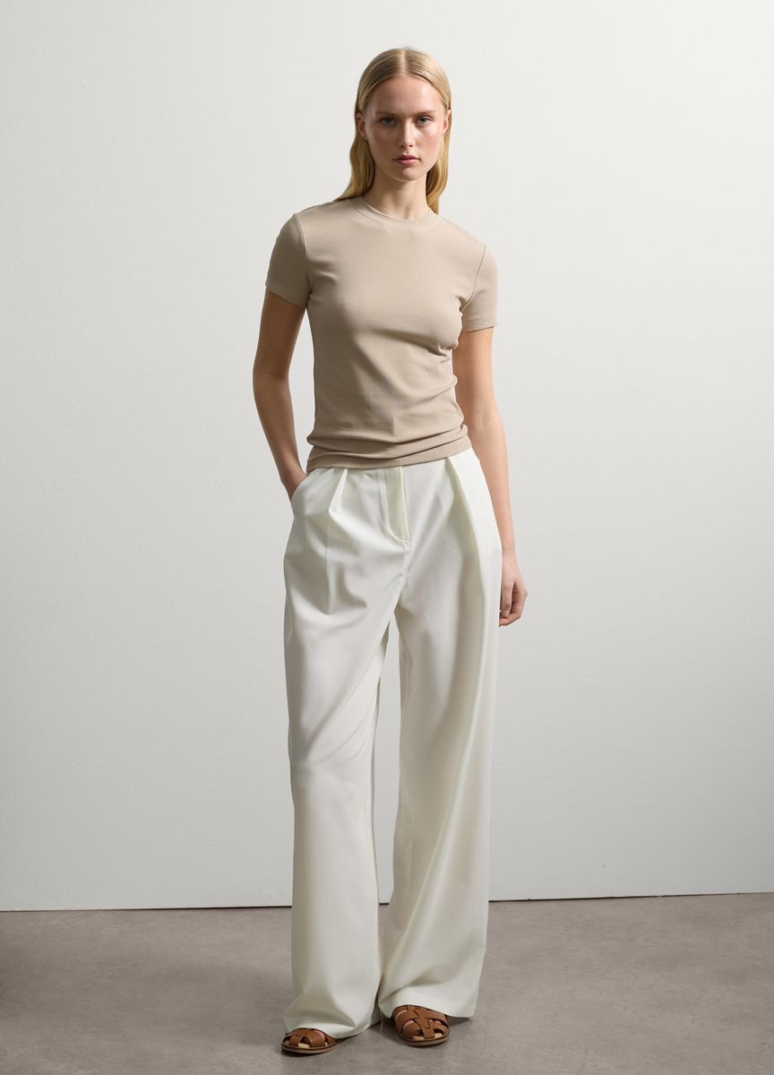 Modernes, kastenförmiges Crop-Top