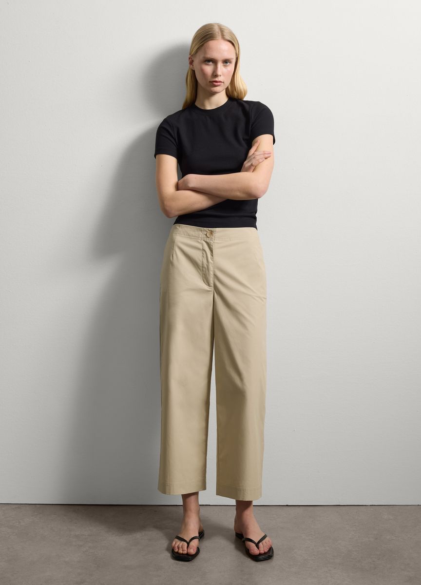 Modernes, kastenförmiges Crop-Top