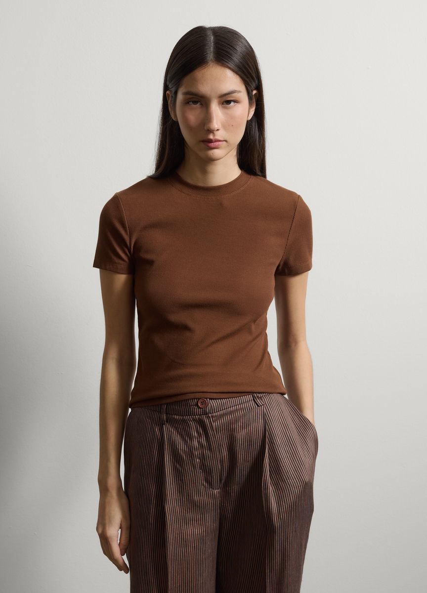 Modernes, kastenförmiges Crop-Top