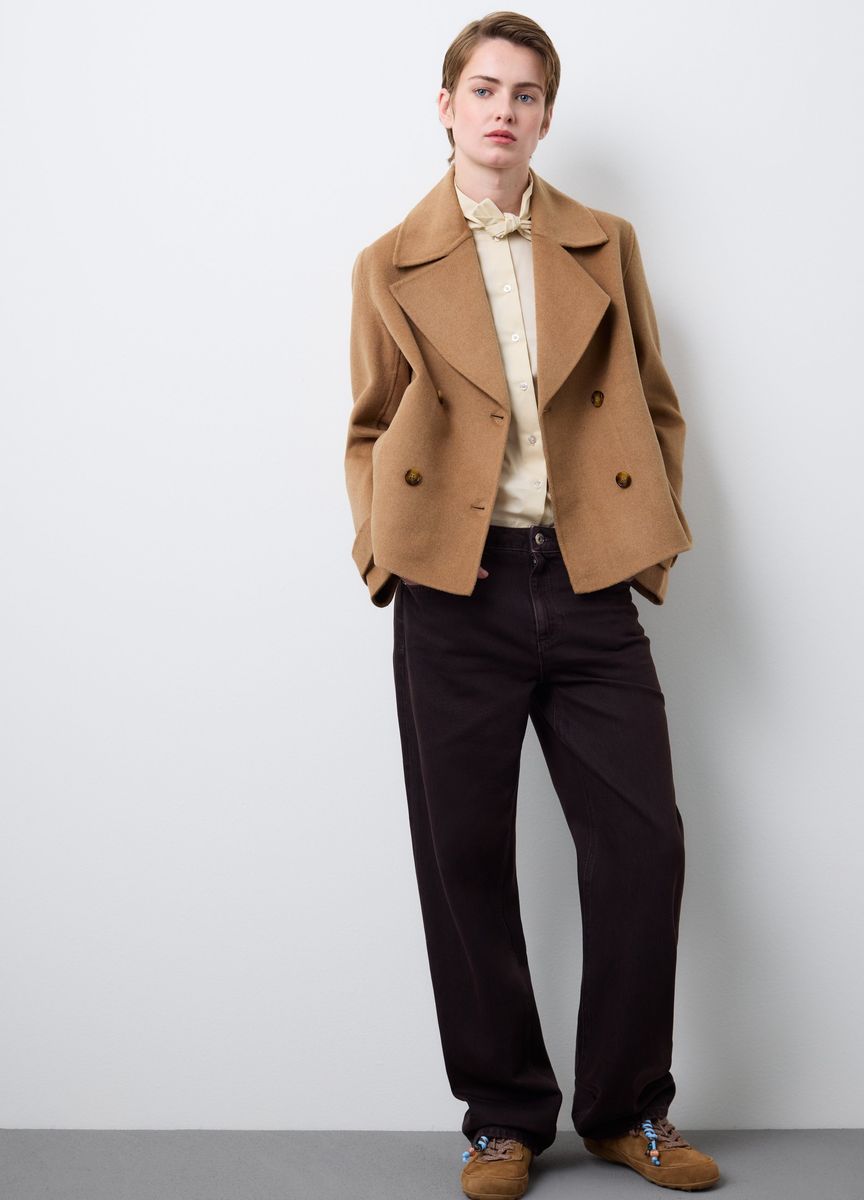 Kurzer zweireihiger Cabanmantel