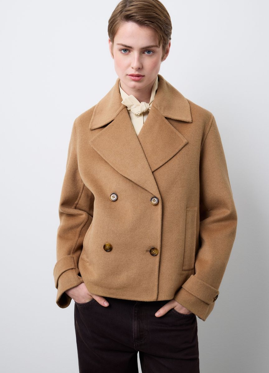 Kurzer zweireihiger Cabanmantel