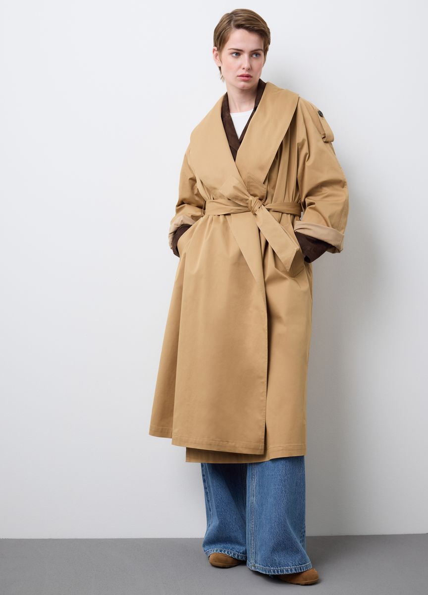 Klassischer Gürtel Trenchcoat mit Details