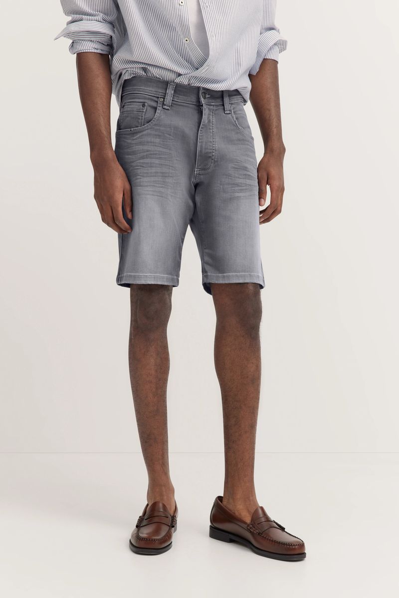 Graue Denim Bermuda Shorts im Modern Fit