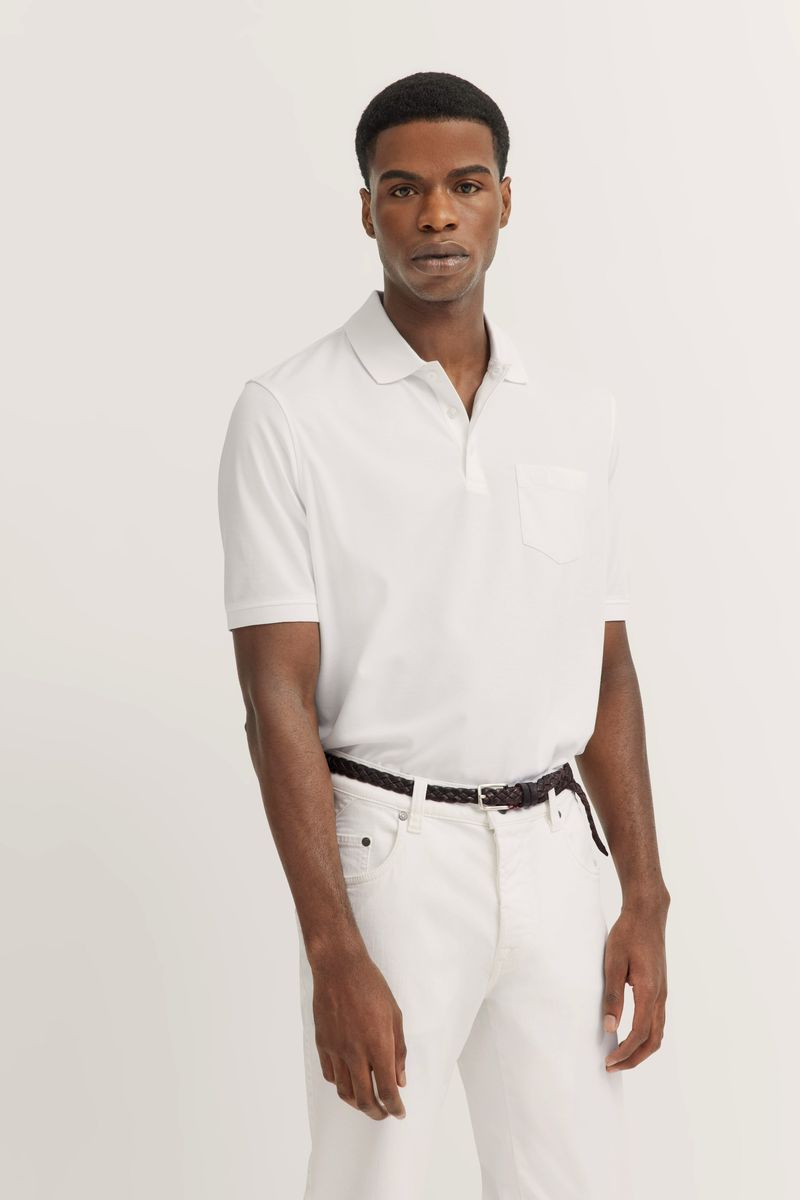 Klassisches kurzärmeliges weißes Poloshirt