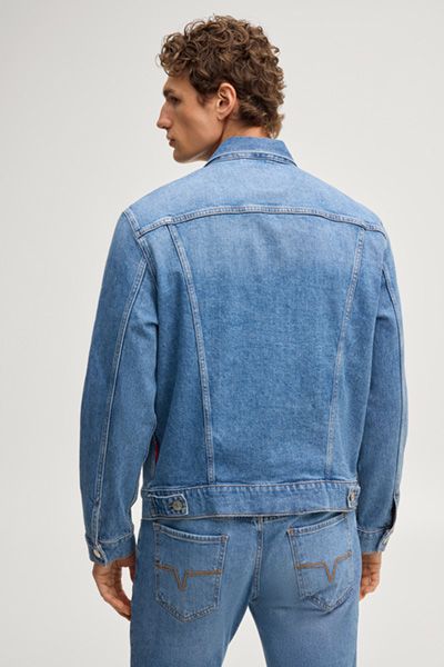 Klassische Jeansjacke in heller Waschung