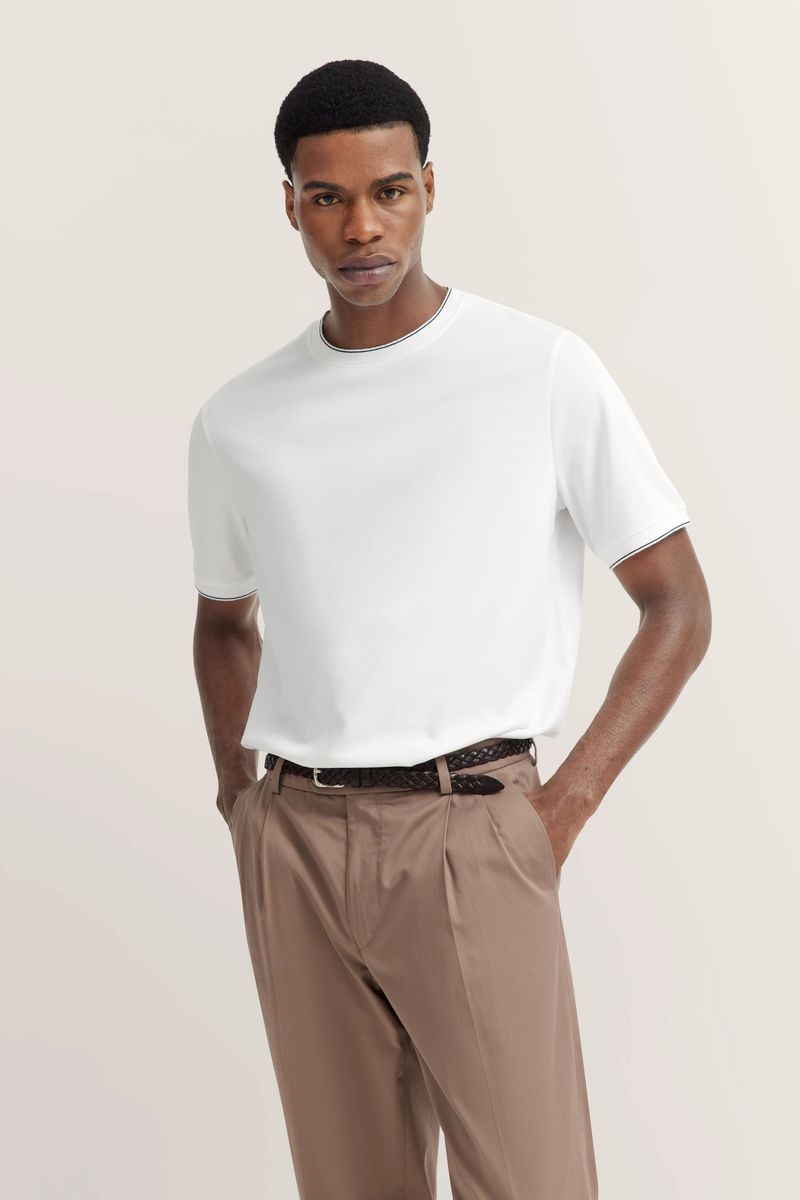 Klassisches Baumwollmischung T-Shirt mit Rundhalsausschnitt