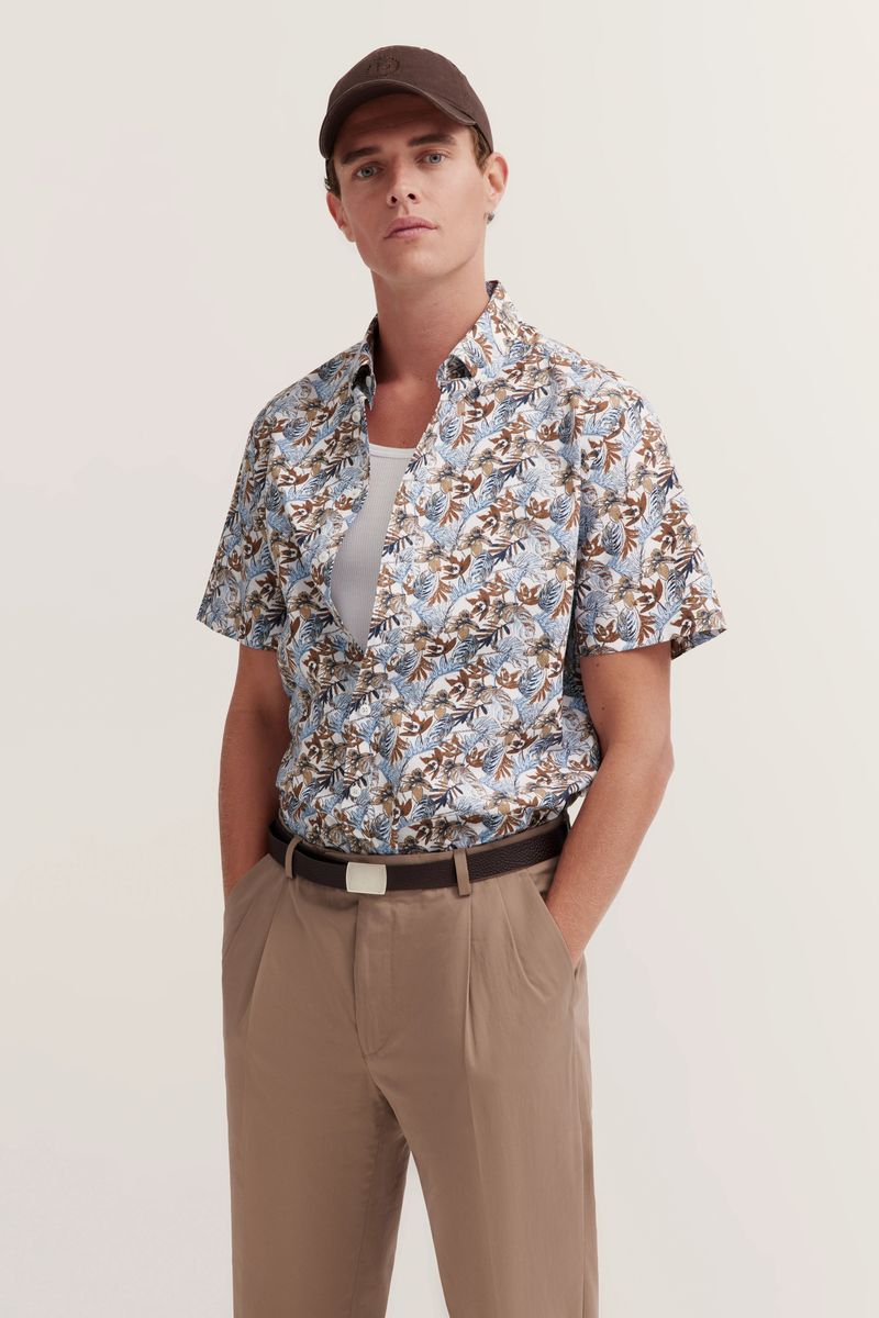 Kurzärmliges Hemd mit Muster und Knopfleiste