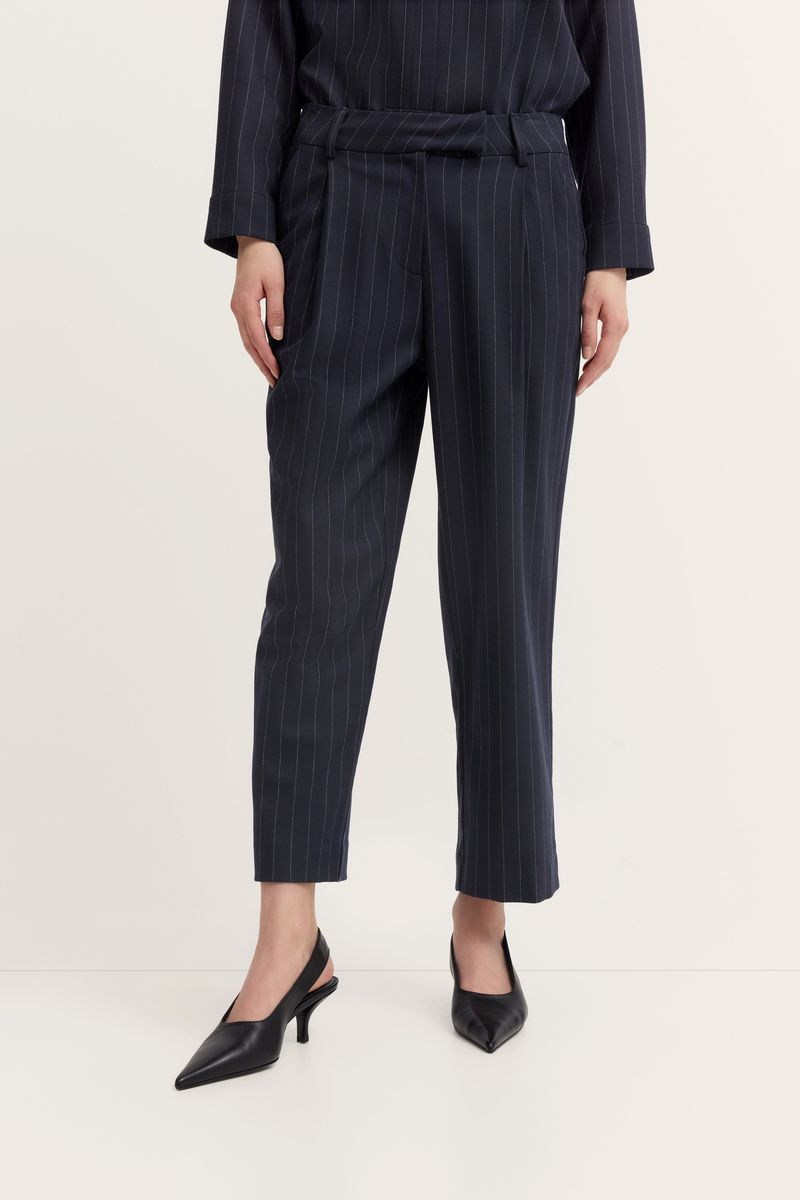 Elegante Bundfaltenhose mit Nadelstreifen