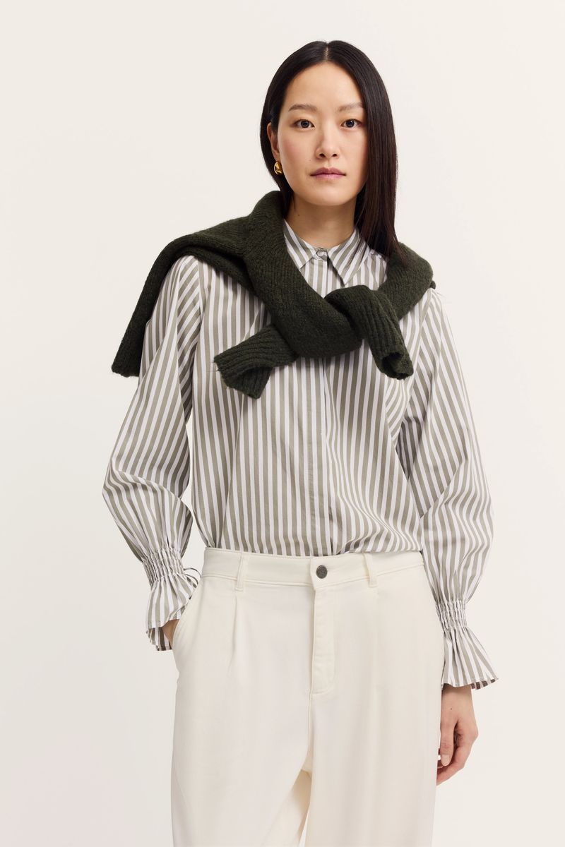 Gestreiftes Freizeitbluse mit Rüschenmanschetten