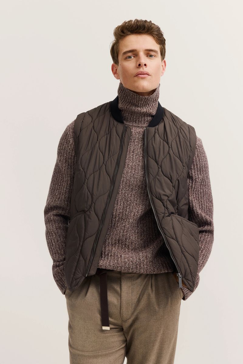 Gesteppte leichte Regular-Fit Weste