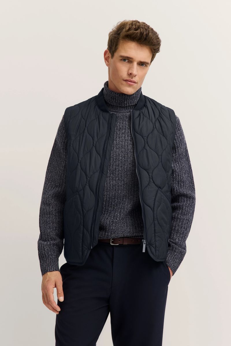 Gesteppte Regular Fit Weste Airseries