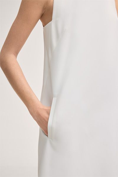 Crêpe-Etui-Kleid in A-Linie in Ecru