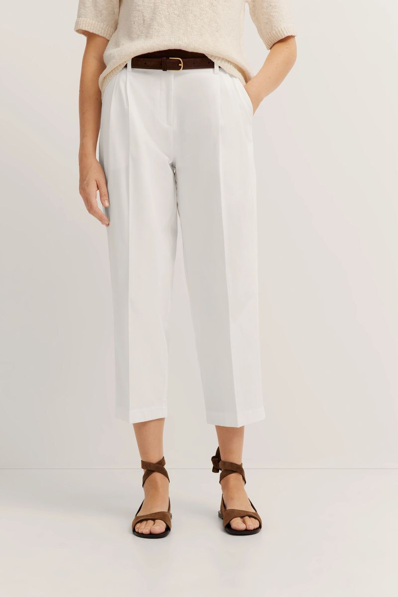 Elegante, verkürzte Bundfalten-Chinohose