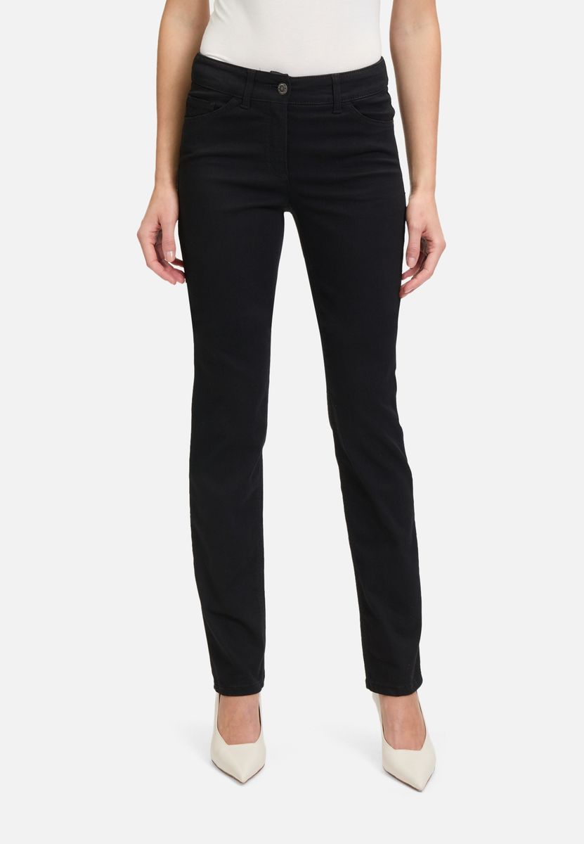 Klassische Jeans aus dunklem Denim