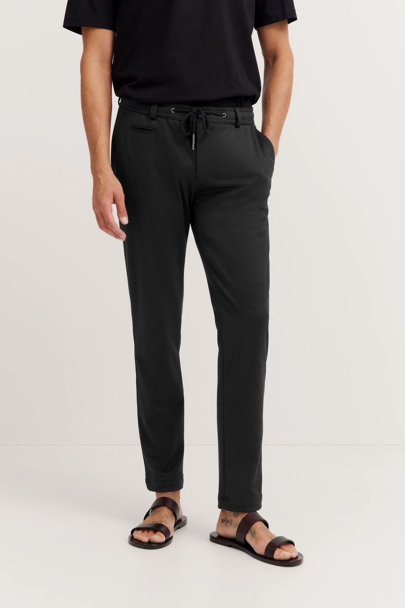 Sportliche schwarze Chino-Hose mit Kordelzug