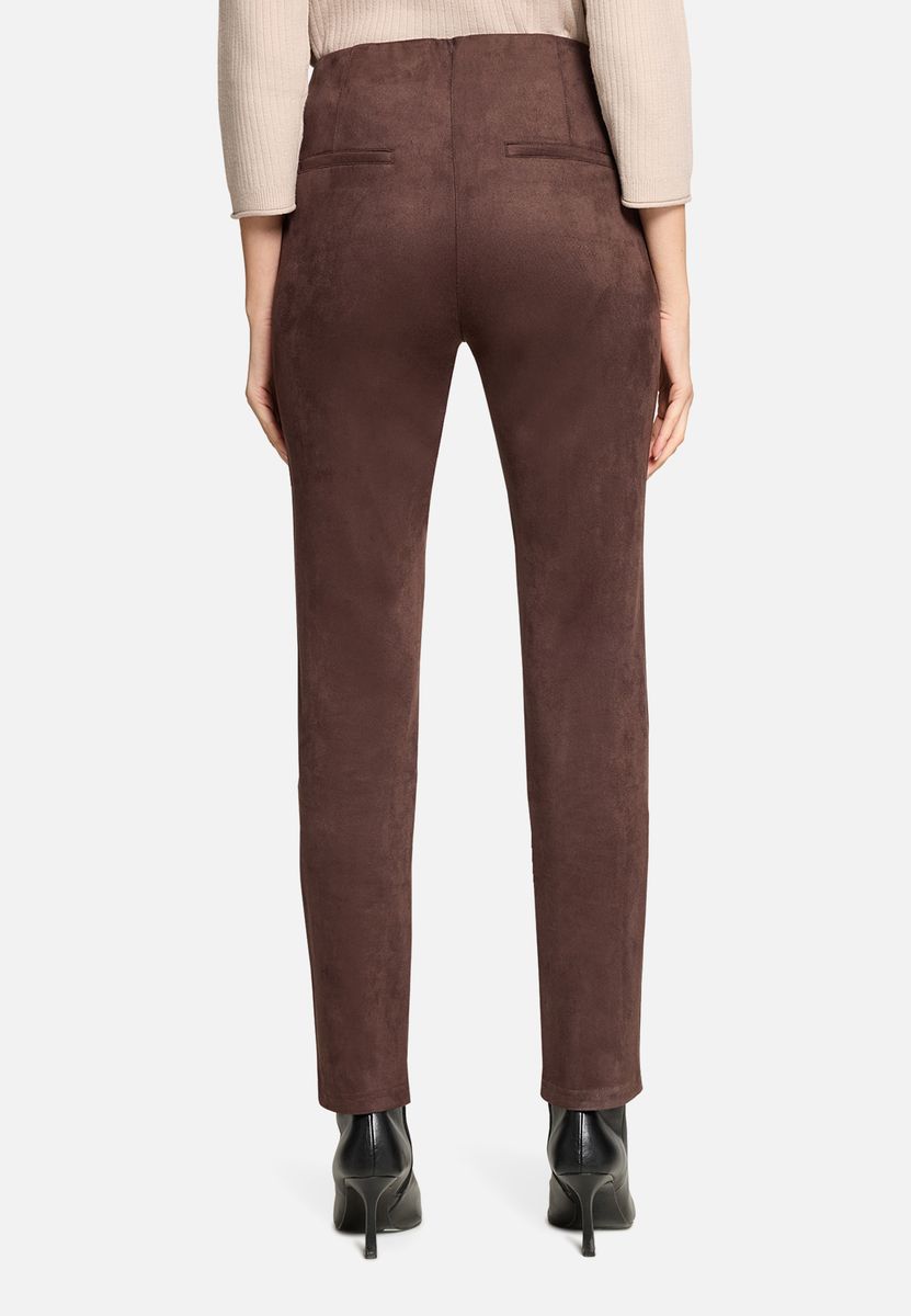 Schlanke, hochtaillierte Hose mit Nahtdetail