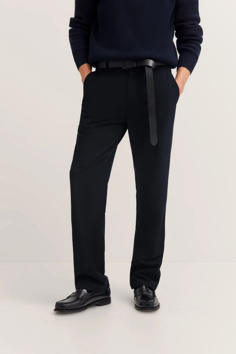 Chino mit Tapered Fit und Soft Touch