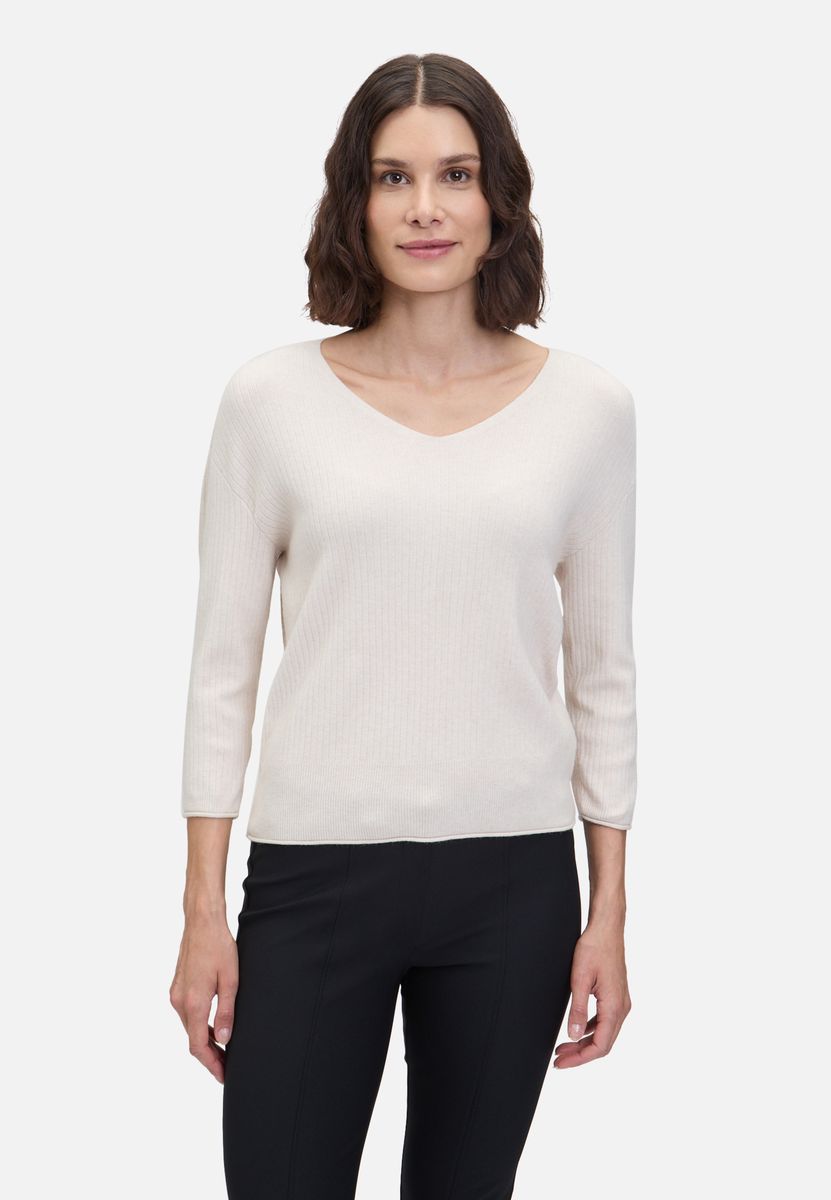 Feinstrickpullover mit V-Ausschnitt