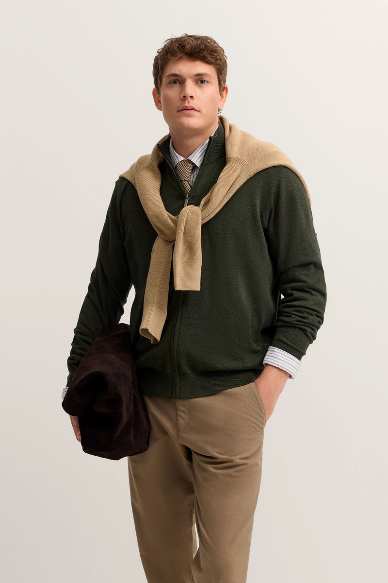 Baumwollstrickjacke mit Stehkragen