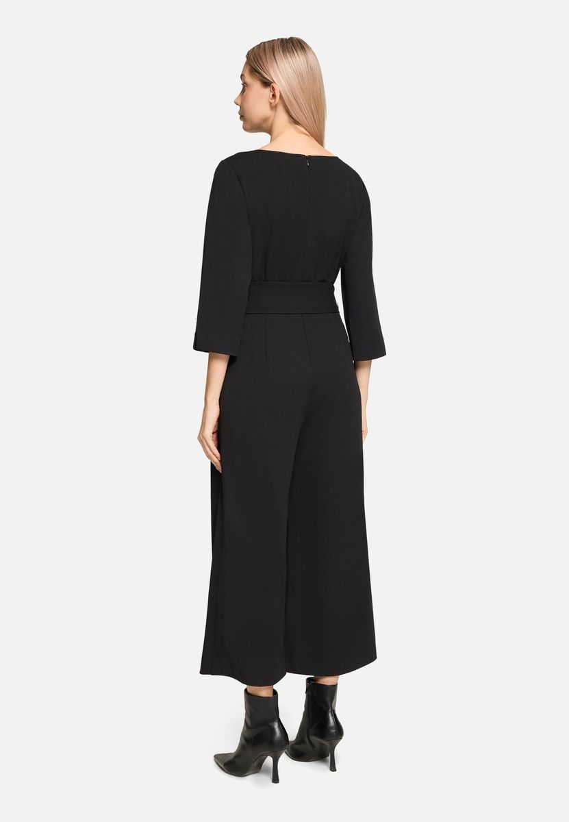 Eleganter ärmelloser Culotte Jumpsuit mit Gürtel