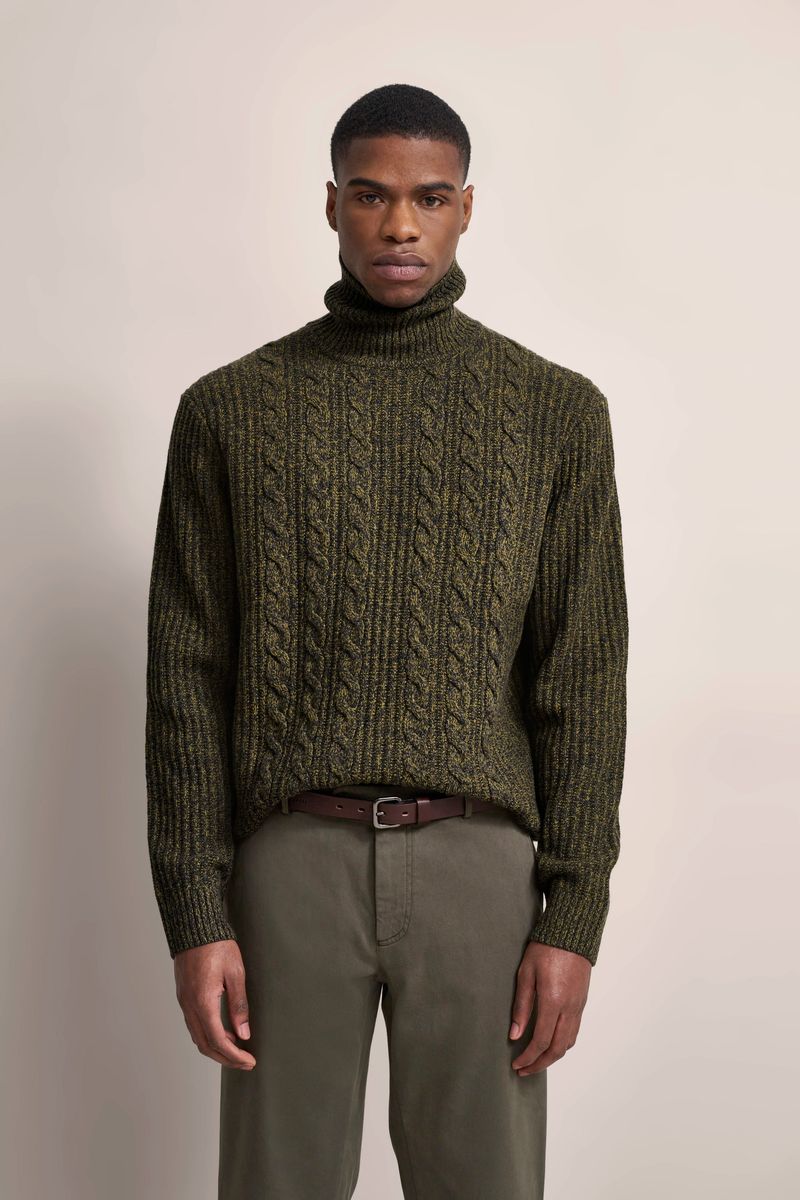 Olivgrüner Zopfmuster-Rollkragenpullover