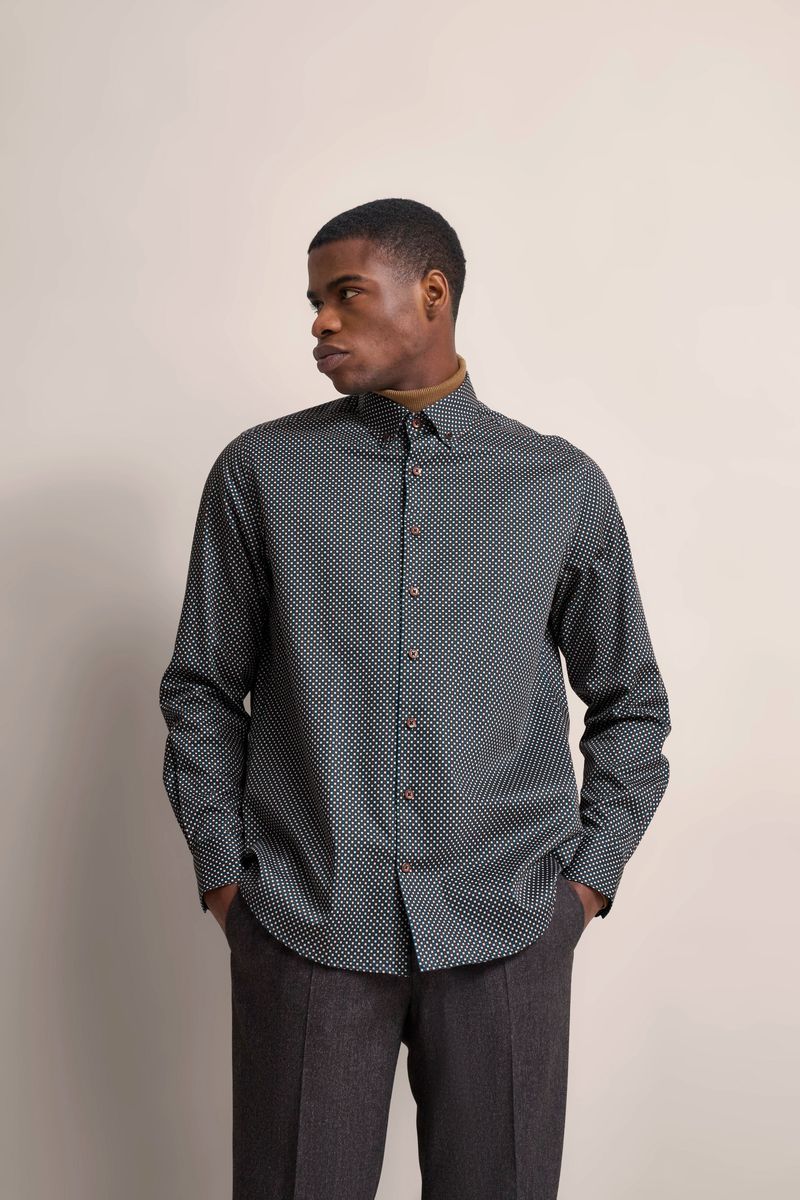 Elegantes gemustertes Satinhemd