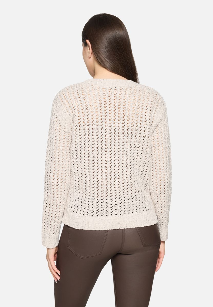 Grobstrick-Pullover mit Lochmuster