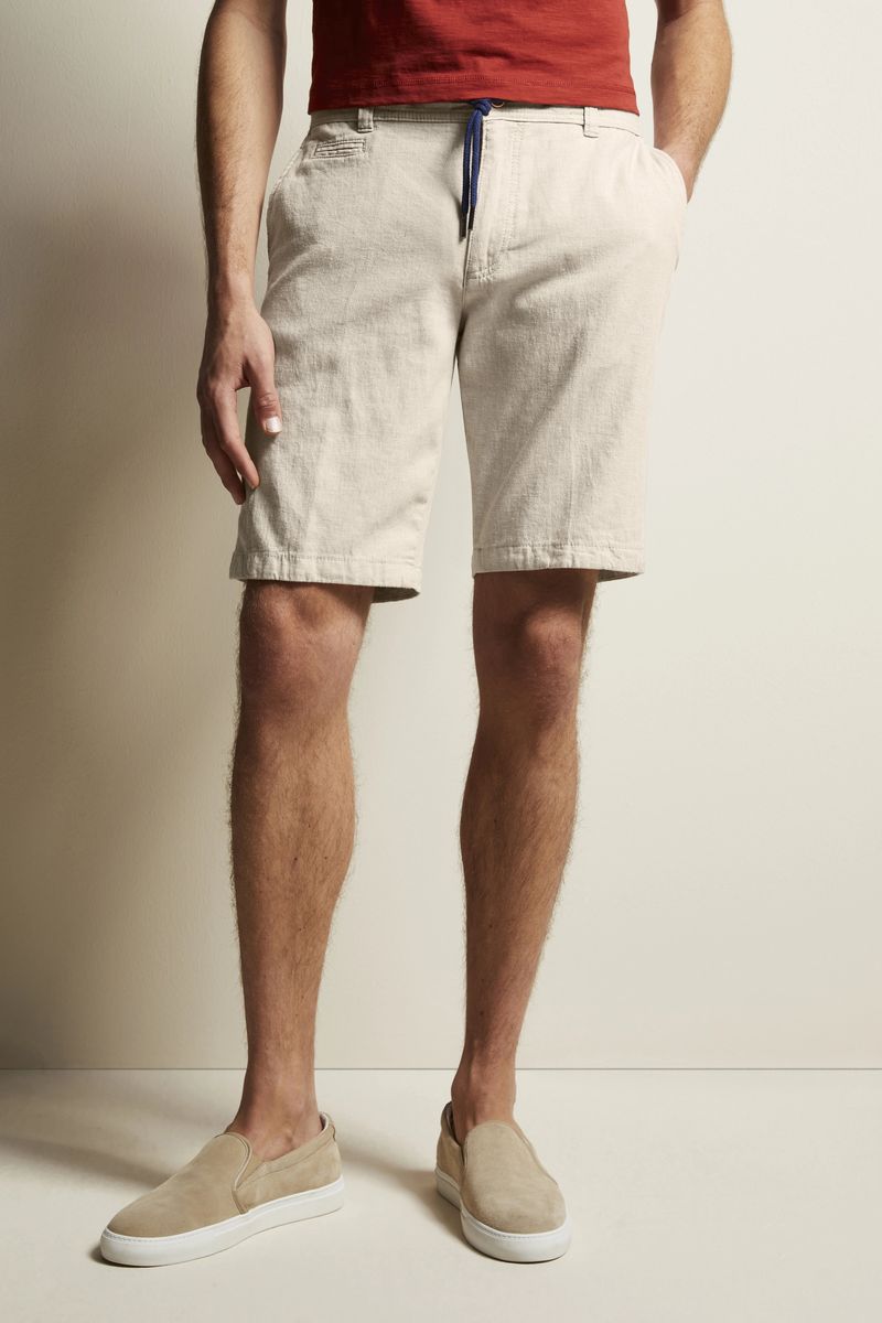 Ecrufarbene Bermuda-Shorts mit Kordelzug