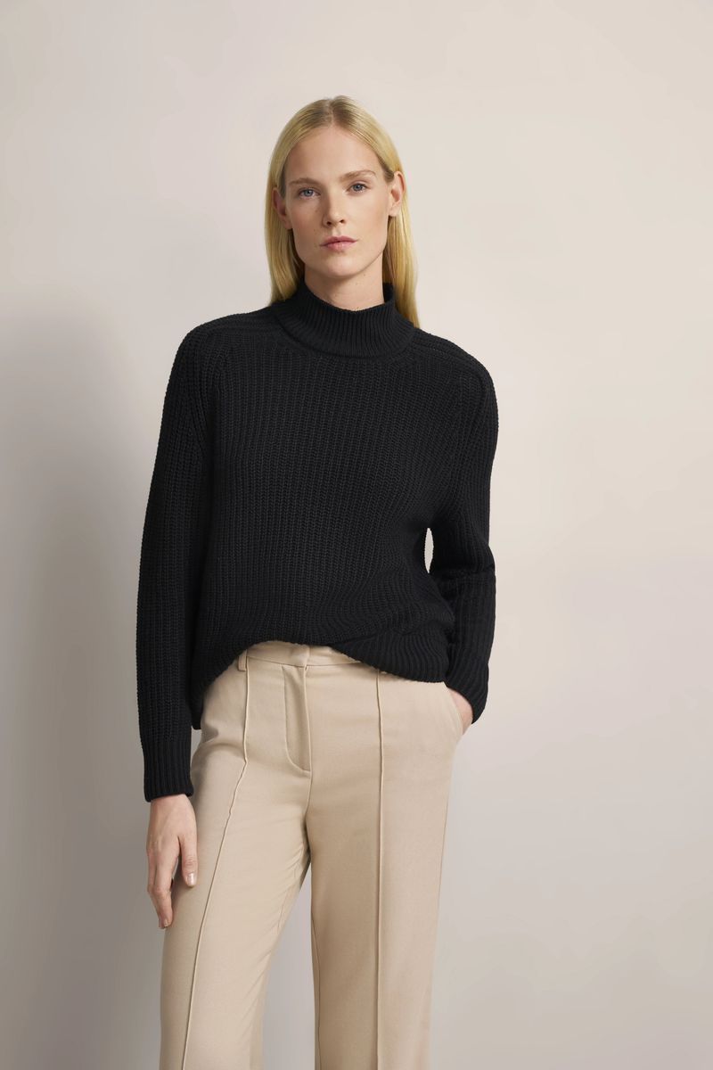 Klassischer Rollkragenpullover aus Woll-Kaschmir-Mischung