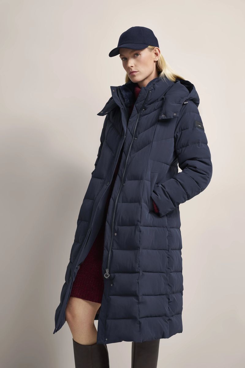 Eleganter Marineblauer Maxi-Steppmantel