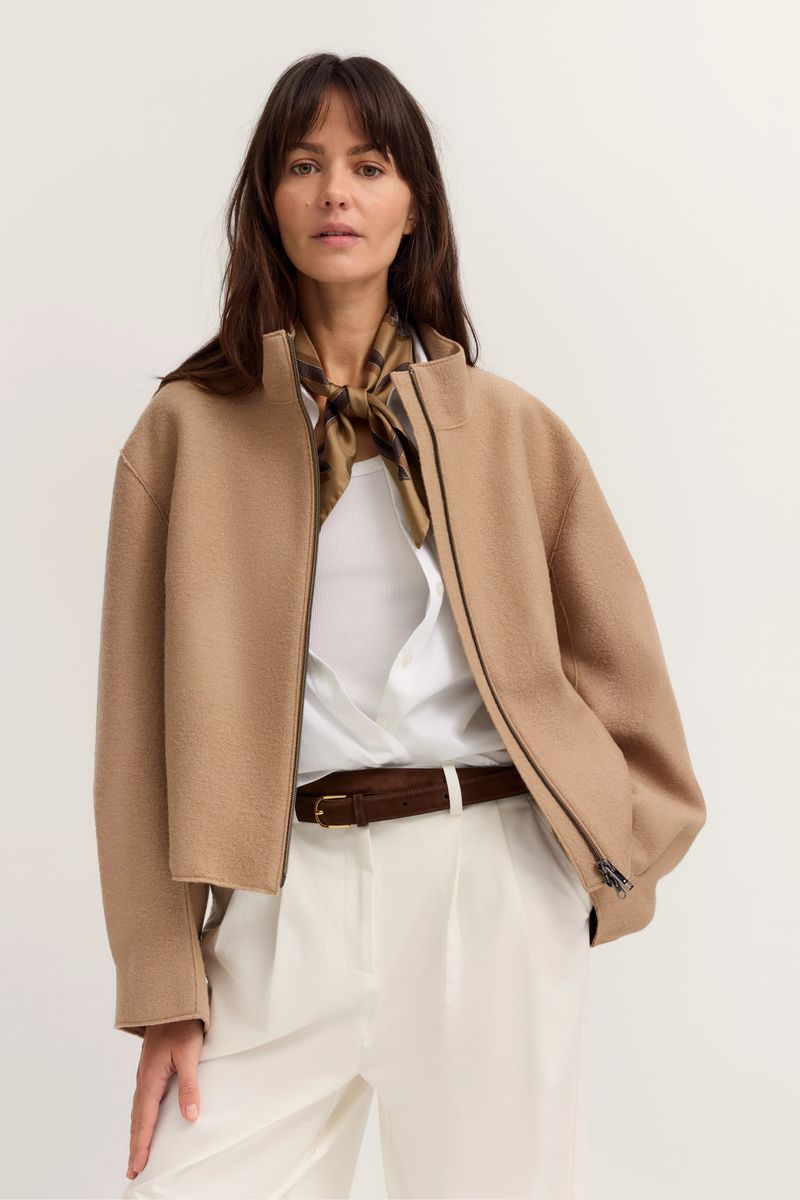 Jacke aus gewalkter Wolle mit Stehkragen