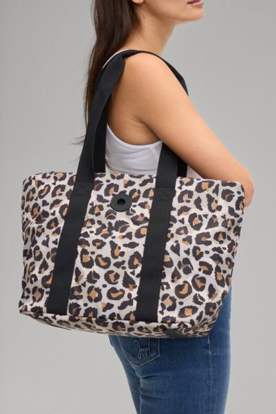 Joop! Giocoso Leo Helena Shopper in Cognac Beige Animalprint