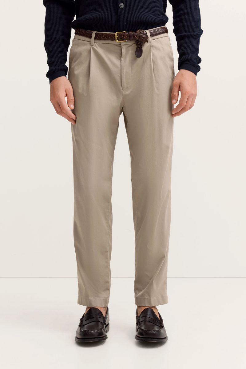 Locker geschnittene Bundfaltenhose mit Stretchkomfort