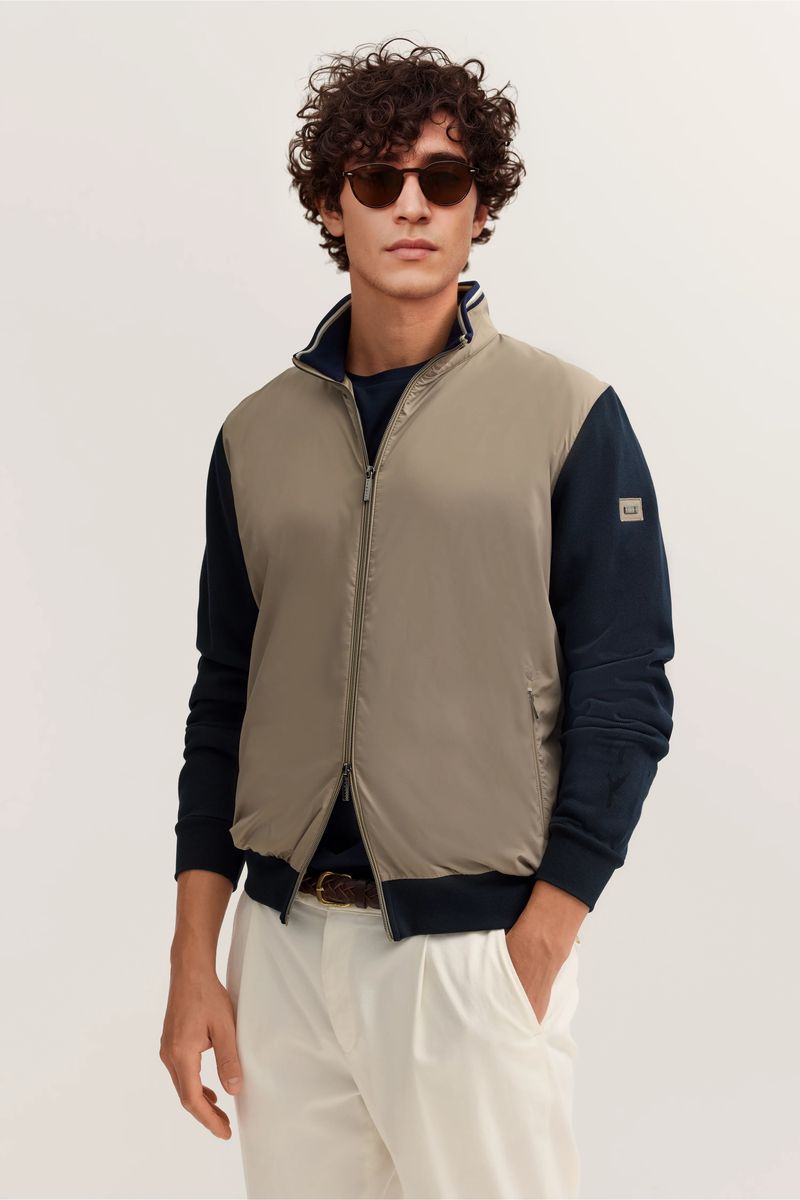 Sportliche Sweatjacke mit Reißverschluss