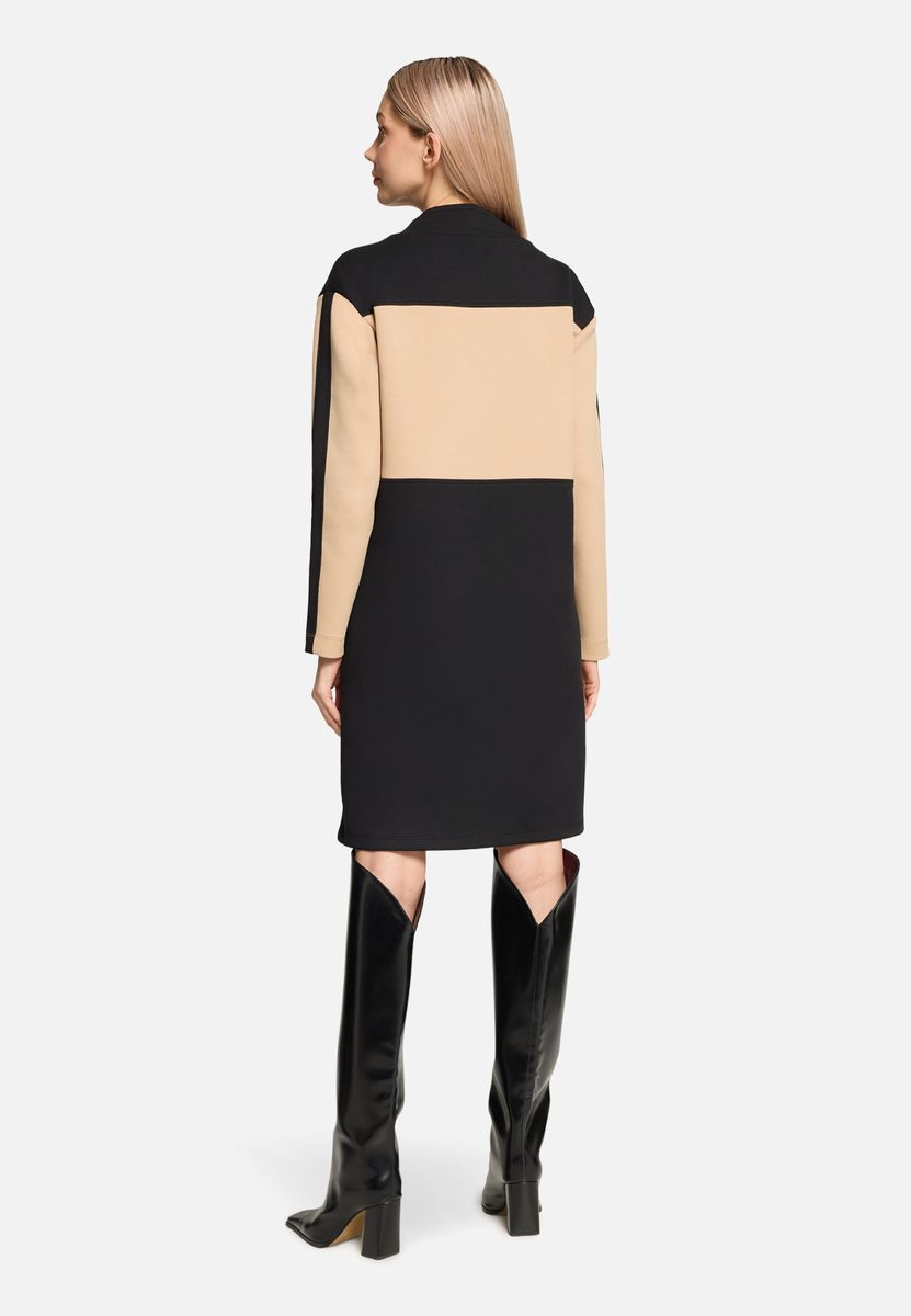 Jerseykleid mit Kapuze und Colorblocking