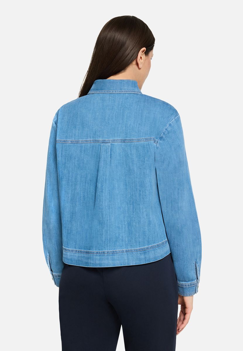 Verzierte Jeanshemdjacke