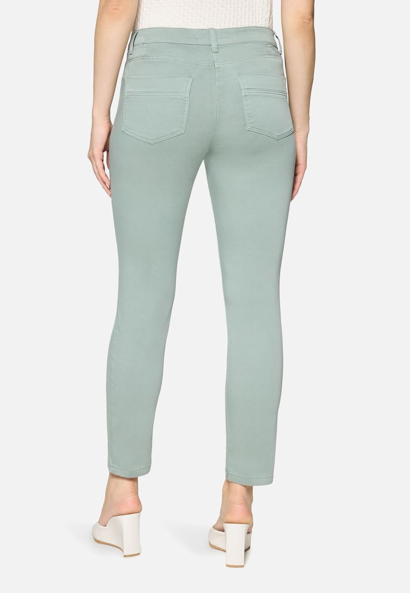 Schmal geschnittene, verkürzte Hose mit Muster