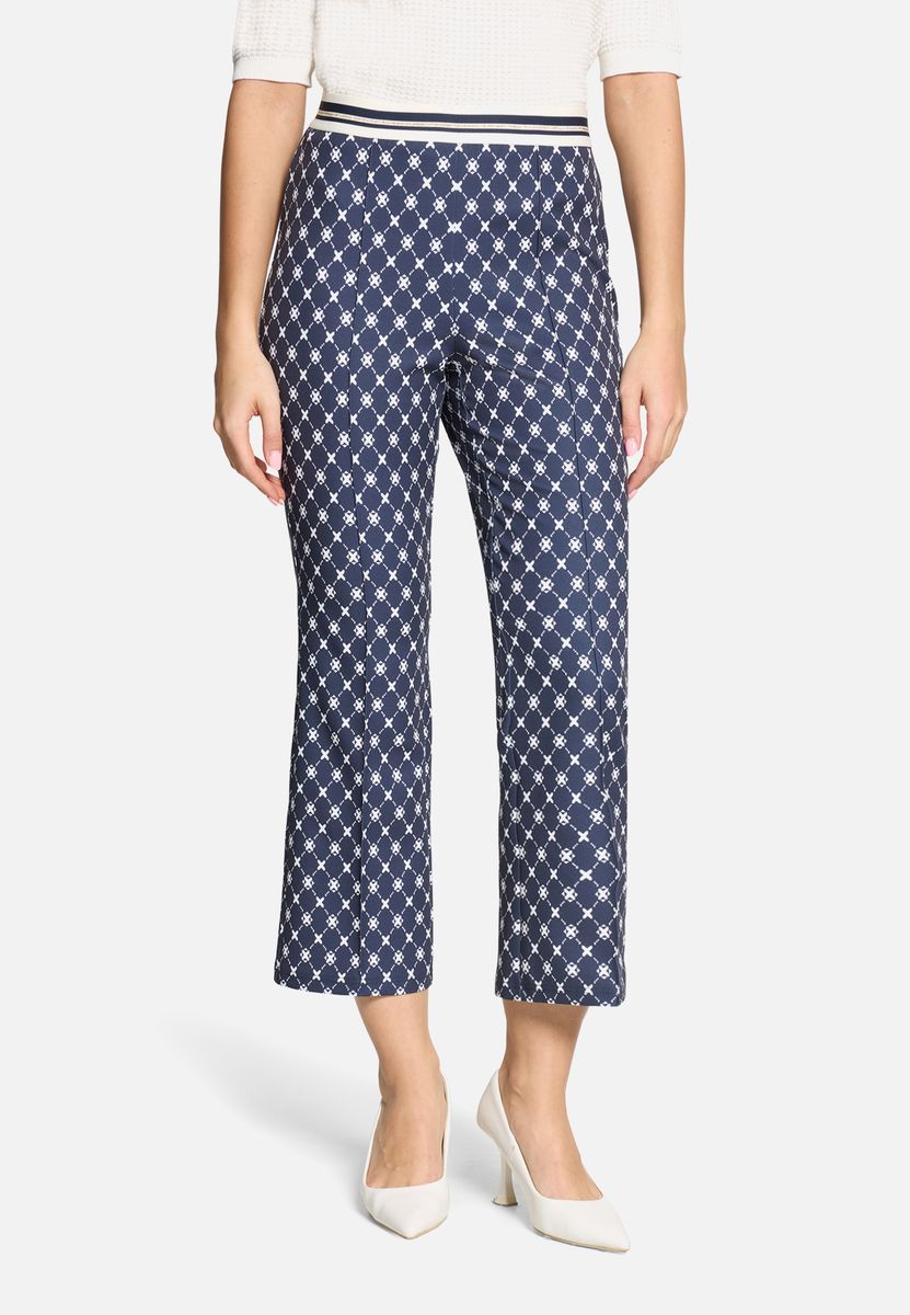 Schmal geschnittene, verkürzte Hose mit Muster