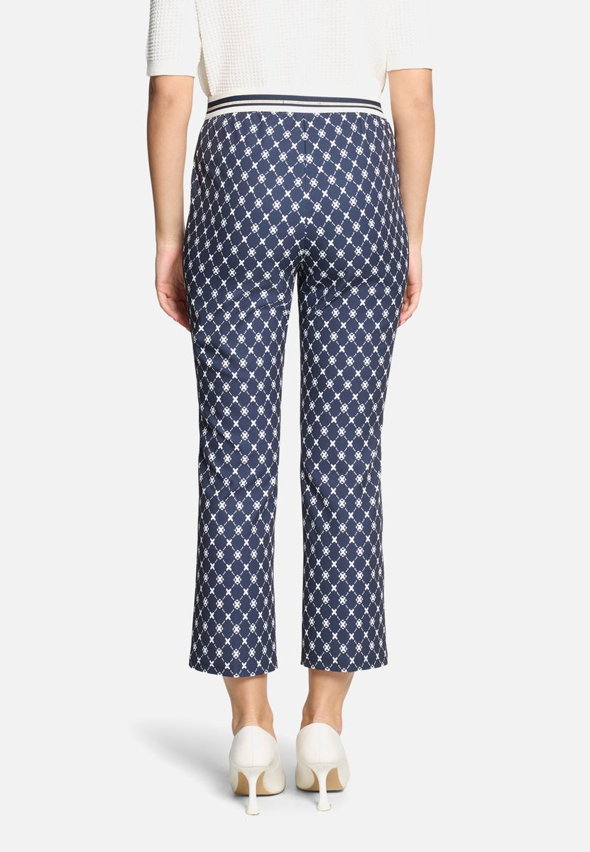 Schmal geschnittene, verkürzte Hose mit Muster